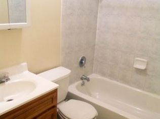 4001 De Reimer Ave, Bronx, NY 10466
