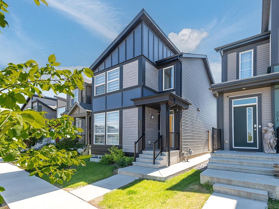 1st image of 2015 Desrochers Dr SW