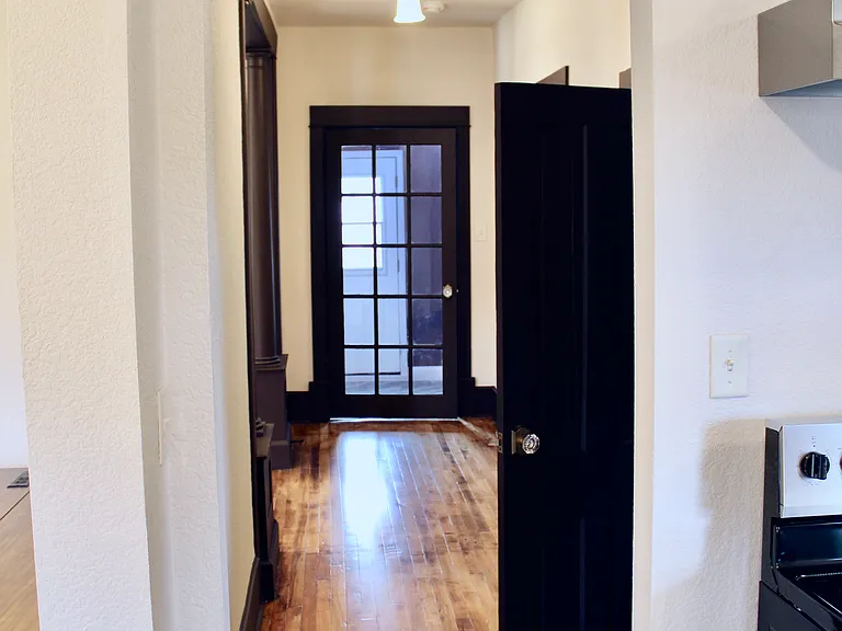 551 Lincoln Ave — Photo 9