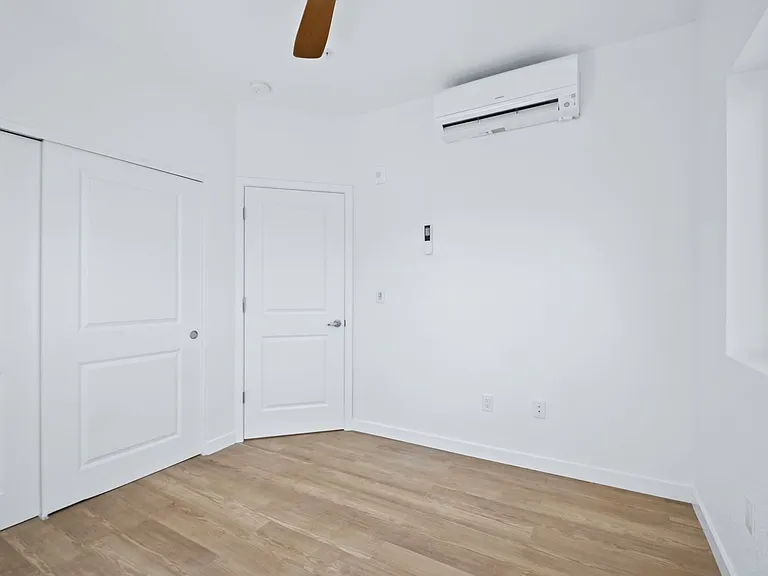 307 Pine St — Photo 18