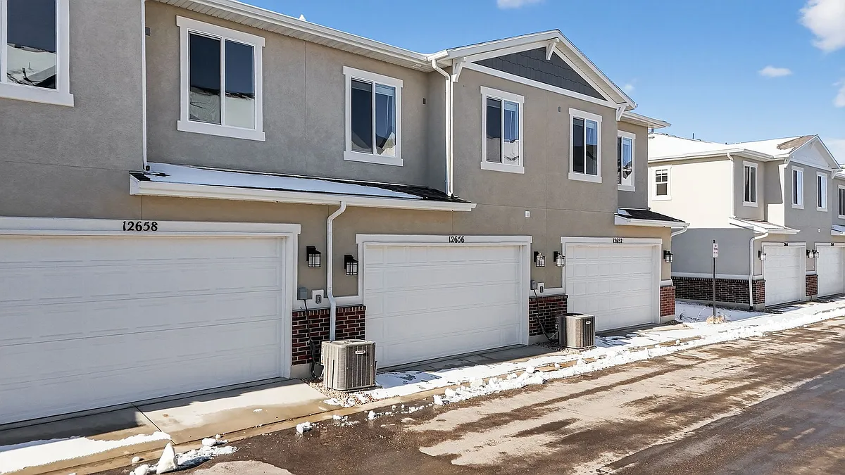 Building Photo - 12656 S High View Ln