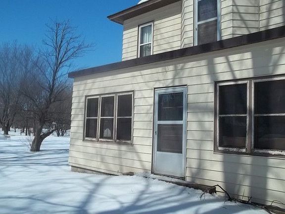 4th image of 142 Cashel St SE