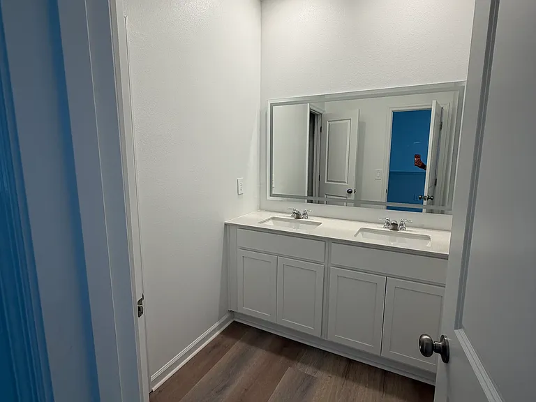 5175 Loyalty Dr — Photo 16