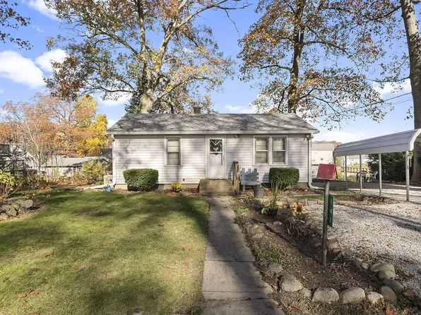 141 Nilewood Dr, La Porte, IN 46350