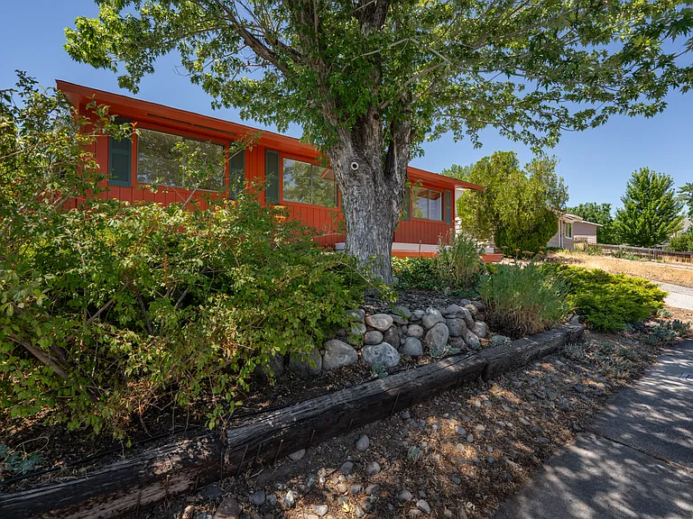 965 Beldon Way — Photo 30