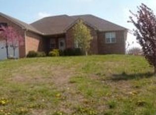 1104 Pecan Ln, Winfield, KS 67156
