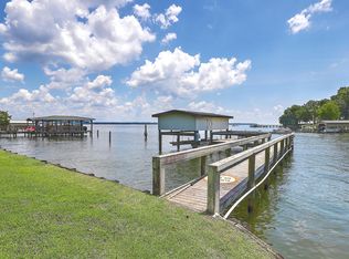 431 Santee Dr, Santee, SC 29142