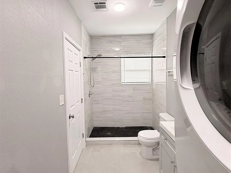 6 Burr St #1/2 — Photo 18