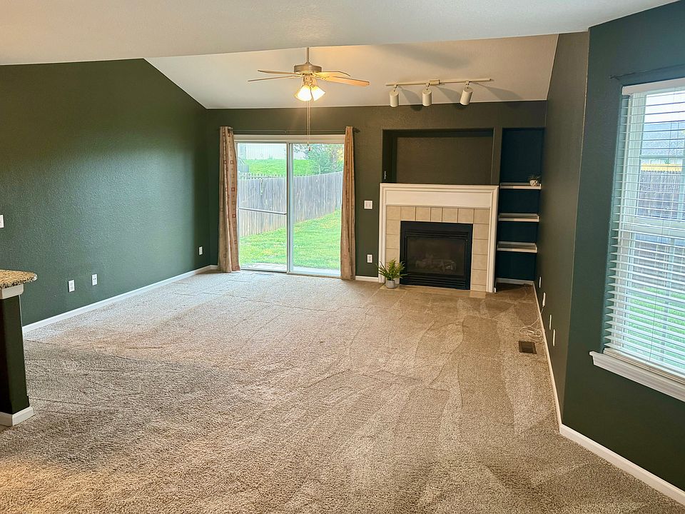 1st image of 1547 Legend Trail Dr Unit B
