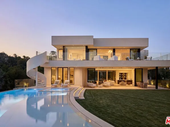 2700 Woodstock Rd, Los Angeles, CA 90046