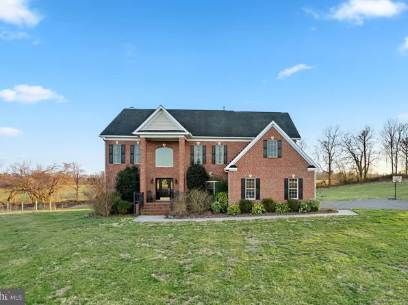 38255 Sleepy Hollow Ln, Hamilton, VA 20158