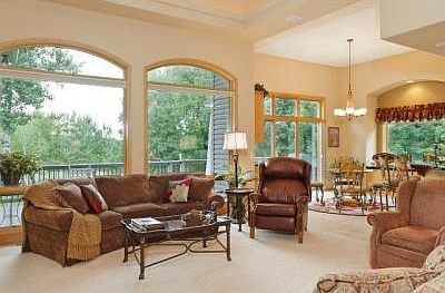 3rd image of 10584 Sanctuary Dr NE