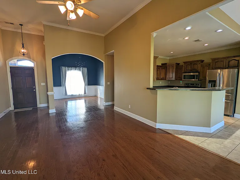 2947 Malabar Pl — Photo 6