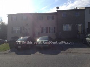 24 Mall Rd, Etters, PA 17319