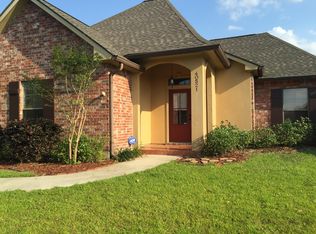 40521 Cross Creek Ave, Gonzales, LA 70737