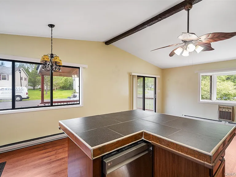 3 Harold Ln — Photo 16