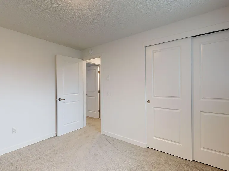 610 Elizabeth St — Photo 10