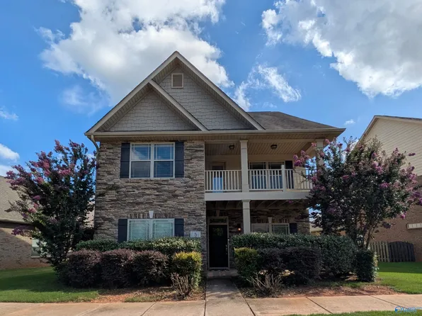 8 Leyland Dr SW, Huntsville, AL 35824