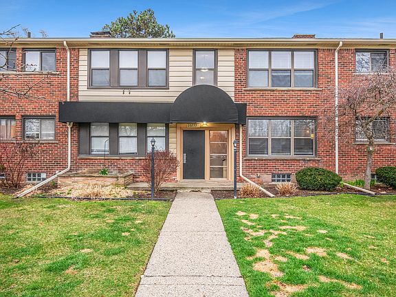 2nd image of 25777 Woodward Ave APT 104