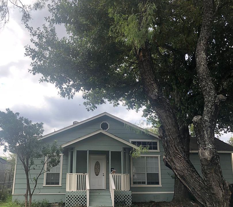 1st image of 206 Notre Dame Dr Unit 1
