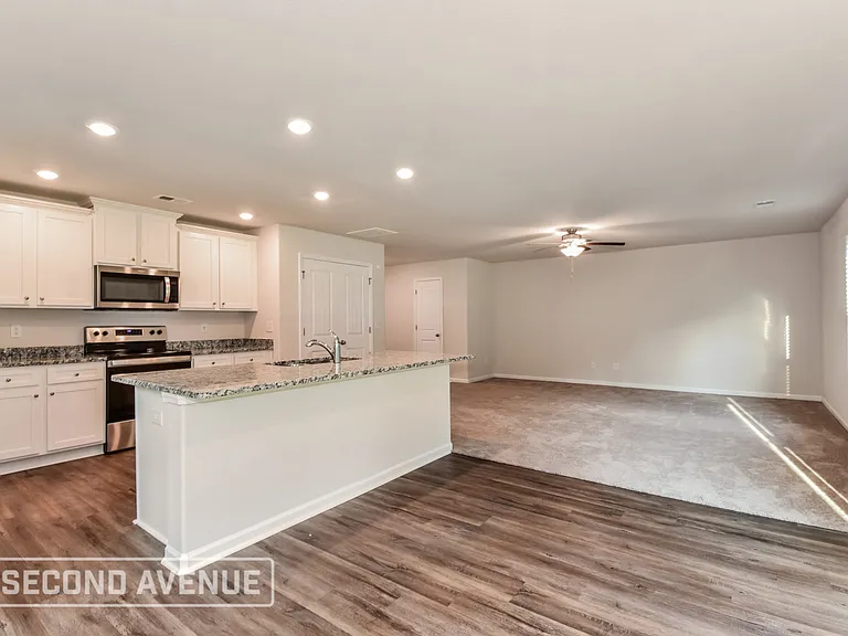332 Sundew Rd — Photo 7