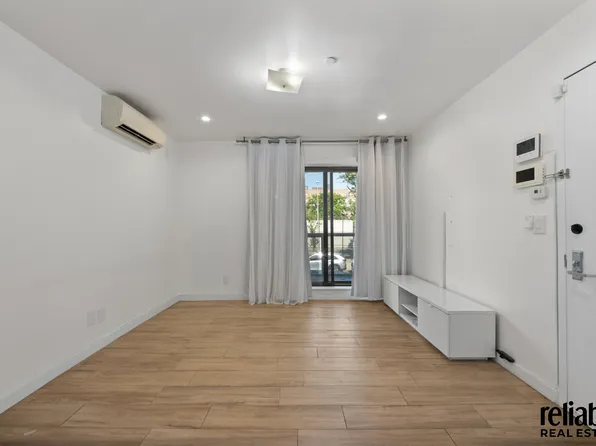 2820 Avenue Z image 3 of 10