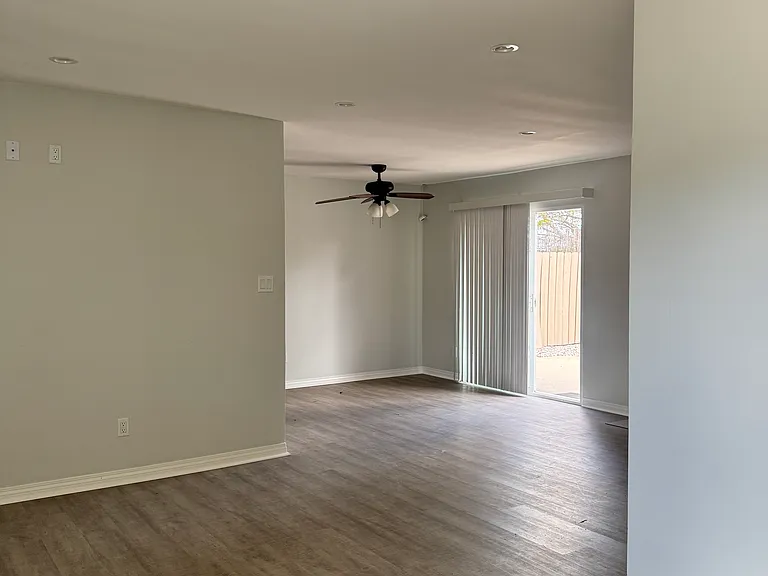529 Worthington St — Photo 3