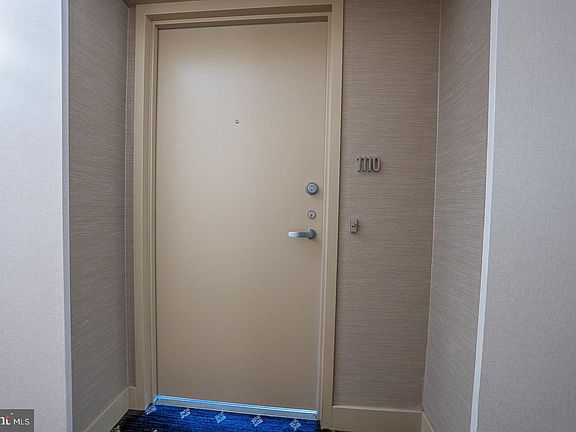 4th image of 241 S 6th St APT 1110