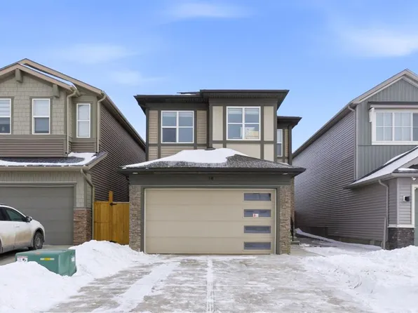 14 SW Belvedere Point SE, Calgary, AB T2A 7G1