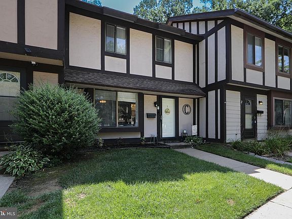 3rd image of 9 Mulberry Ct