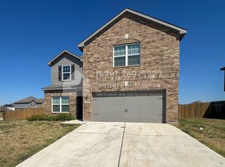 18500 Quiet Range Dr, Elgin, TX 78621
