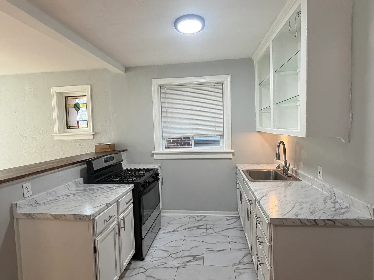1 bed, 700 sqft, $895 — Photo 4