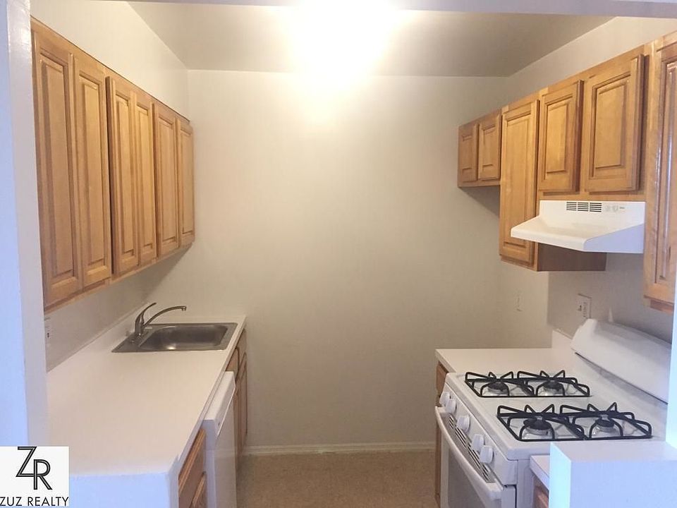 1st image of 222 Parkville Ave #3D