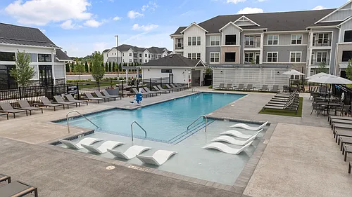 The Lindley at Grove 98 Photo 1
