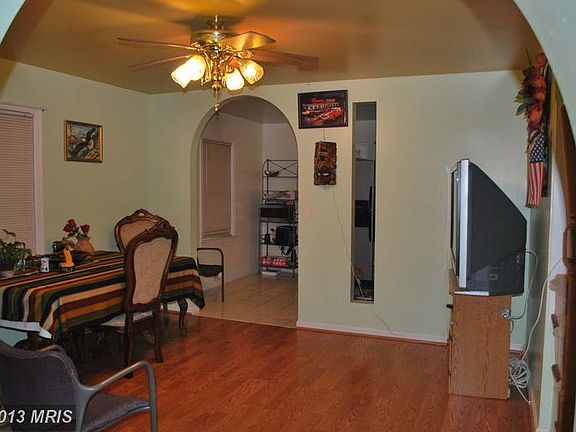 3rd image of 5926 N Kings Hwy