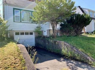 26 Bonnell Pl, Middletown, NY 10940