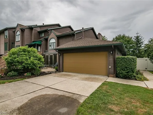 127 Fox Hollow Ct, Cleveland, OH 44124