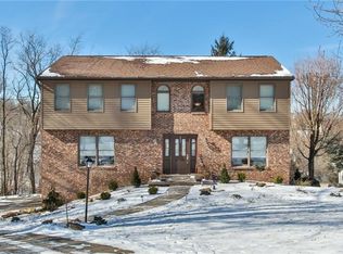 556 Center Church Rd, Mc Murray, PA 15317