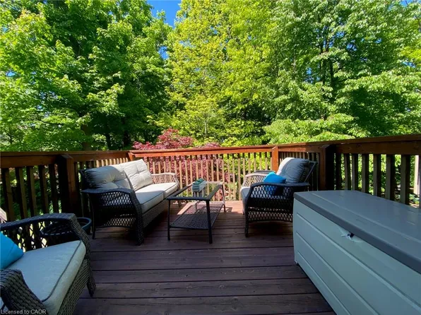 348 Highland Rd W #3, Hamilton, ON L8J 3W5