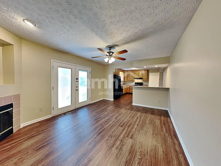 3559 High Creek Dr — Photo 10