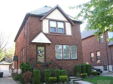 Brick Tudor