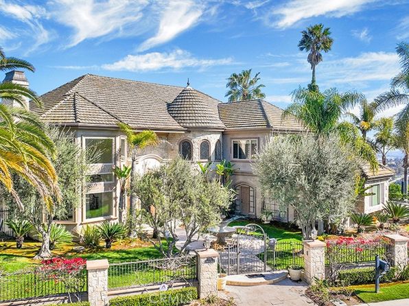 27662 Deputy Cir, Laguna Hills, CA 92653
