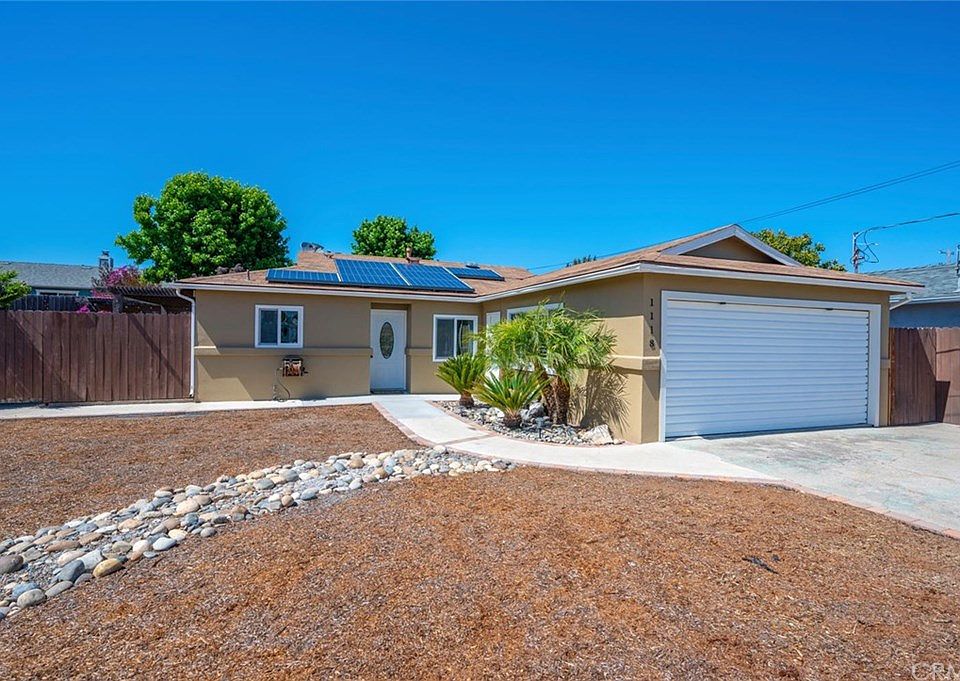 2nd image of 1118 Palm Ct