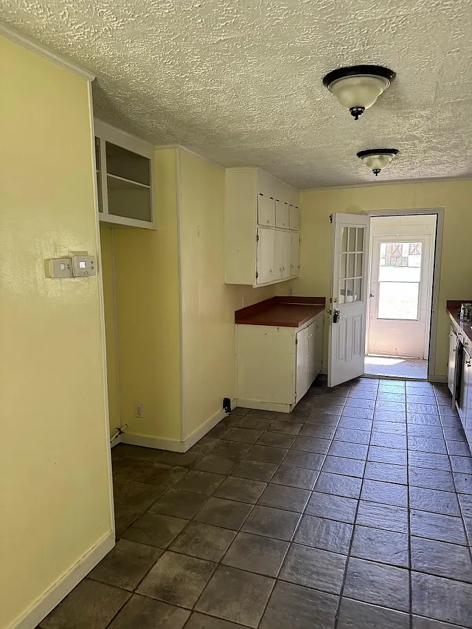 2 bed, 1036 sqft, $1,780 — Photo 4