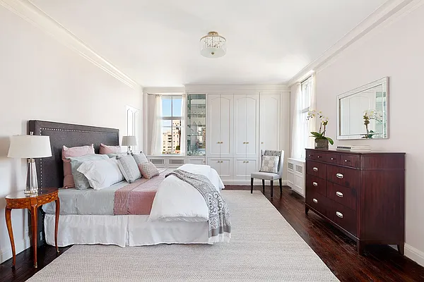 Sold by Stribling | media 14