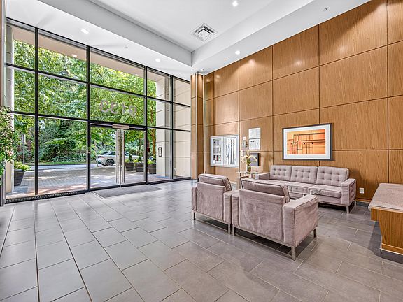 5th image of 9133 Hemlock Dr #1108
