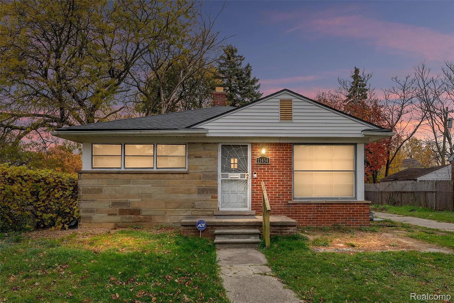 11454 Saint Patrick St photo 1