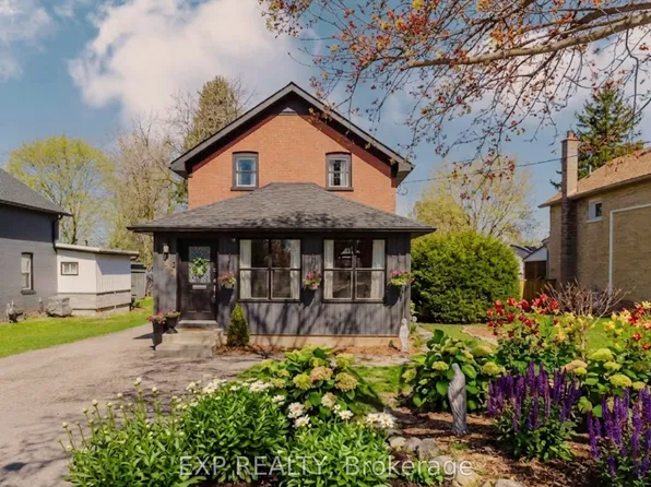 263 Shepherd Ave, Cambridge, ON N3C 1T7