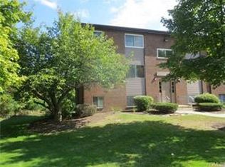 24 Peddler Hill Rd APT 2403, Monroe, NY 10950