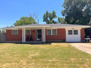 740 SW 4th Pl, Moore, OK 73160